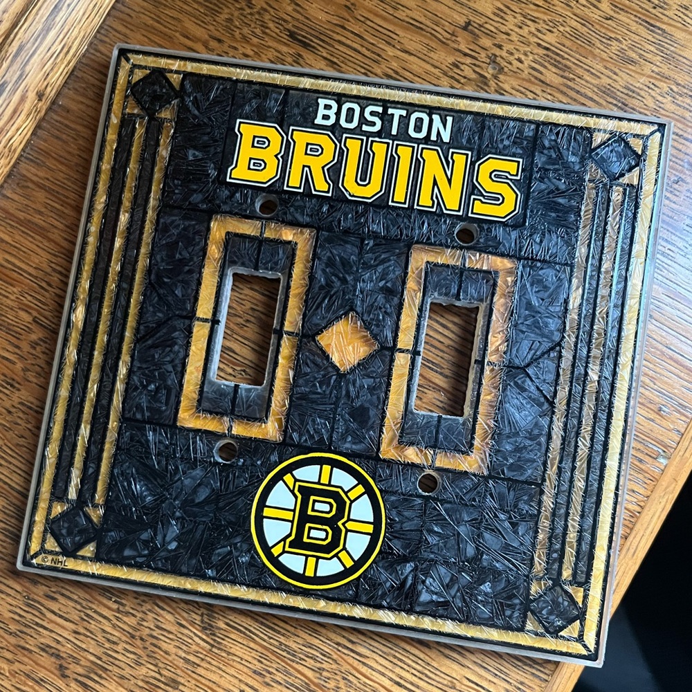 Boston Bruins stained glass double switch plate